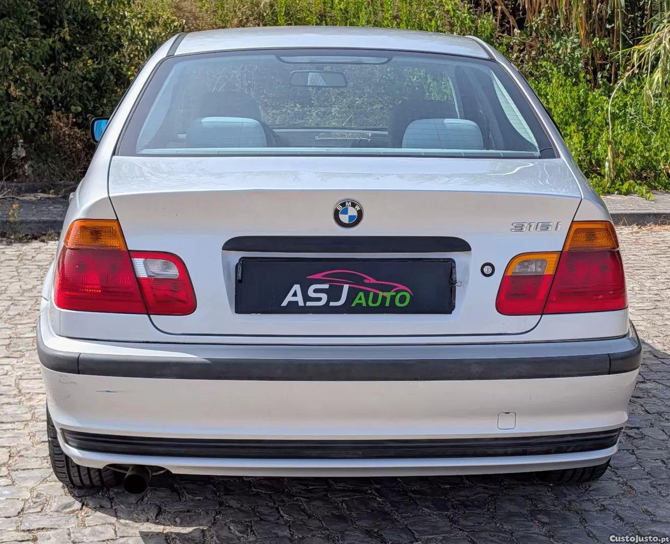 BMW 316 I — fotografia 14