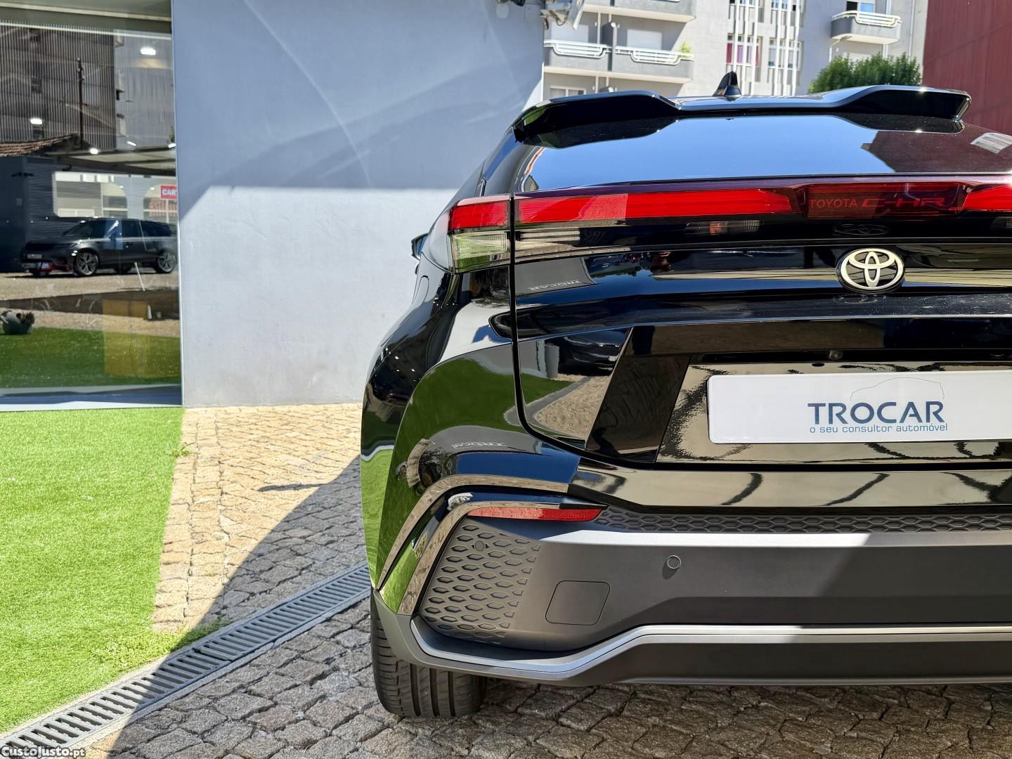 Toyota C-HR 2.0 HDF Plug-in GR Sport Premiere Edition — fotografia 10