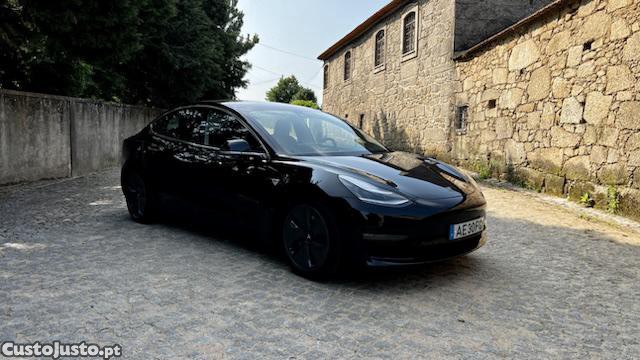Tesla Model 3 Long range — fotografia 2