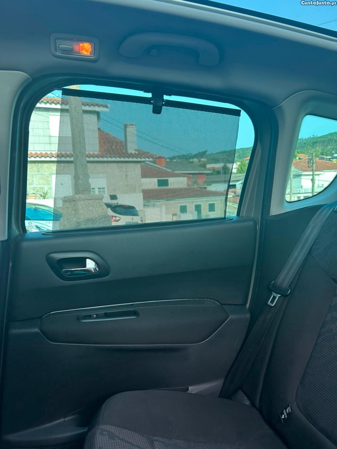 Peugeot 3008 1.6 — fotografia 6