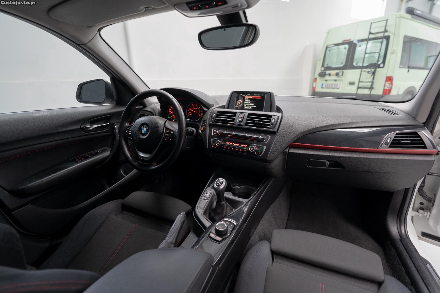 BMW 116 d EDynamics Line Sport — fotografia 23