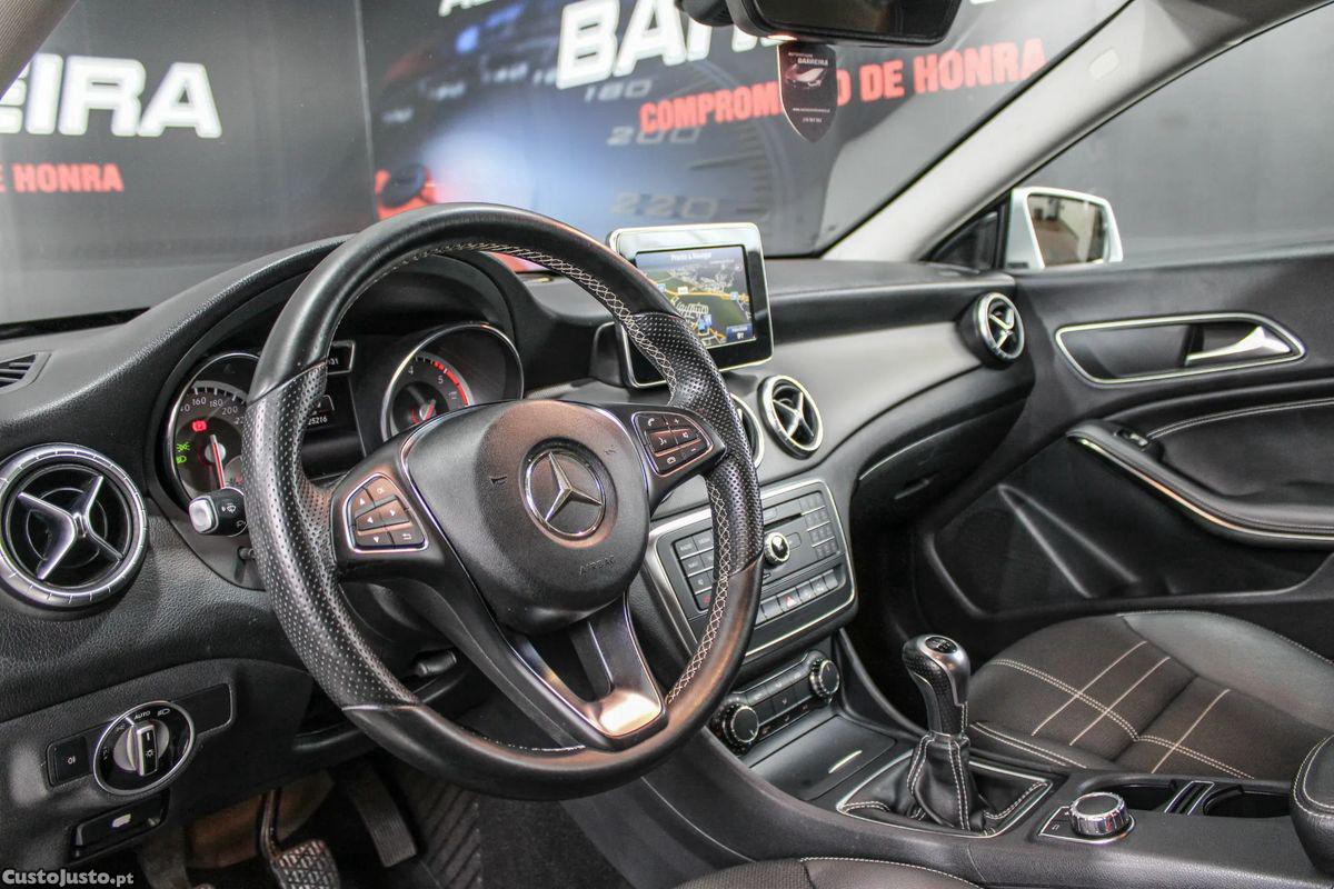 Mercedes-Benz CLA 180 CDI Urban — fotografia 7