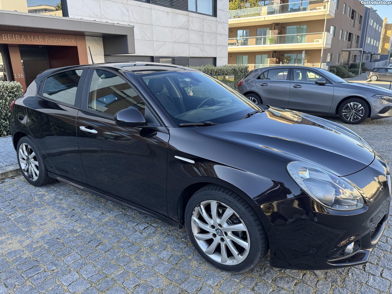 Alfa Romeo Giulietta 1.6 JTDM SUPER TCT — fotografia 10
