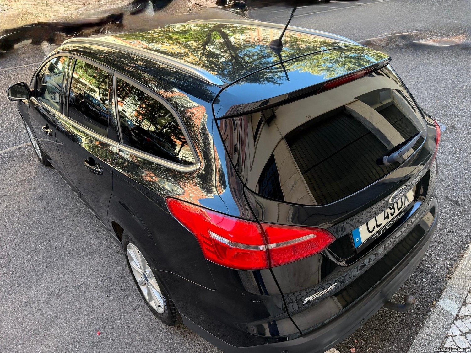 Ford Focus SW 1.0 EcoBoost S&S TITANIUM — fotografia 19