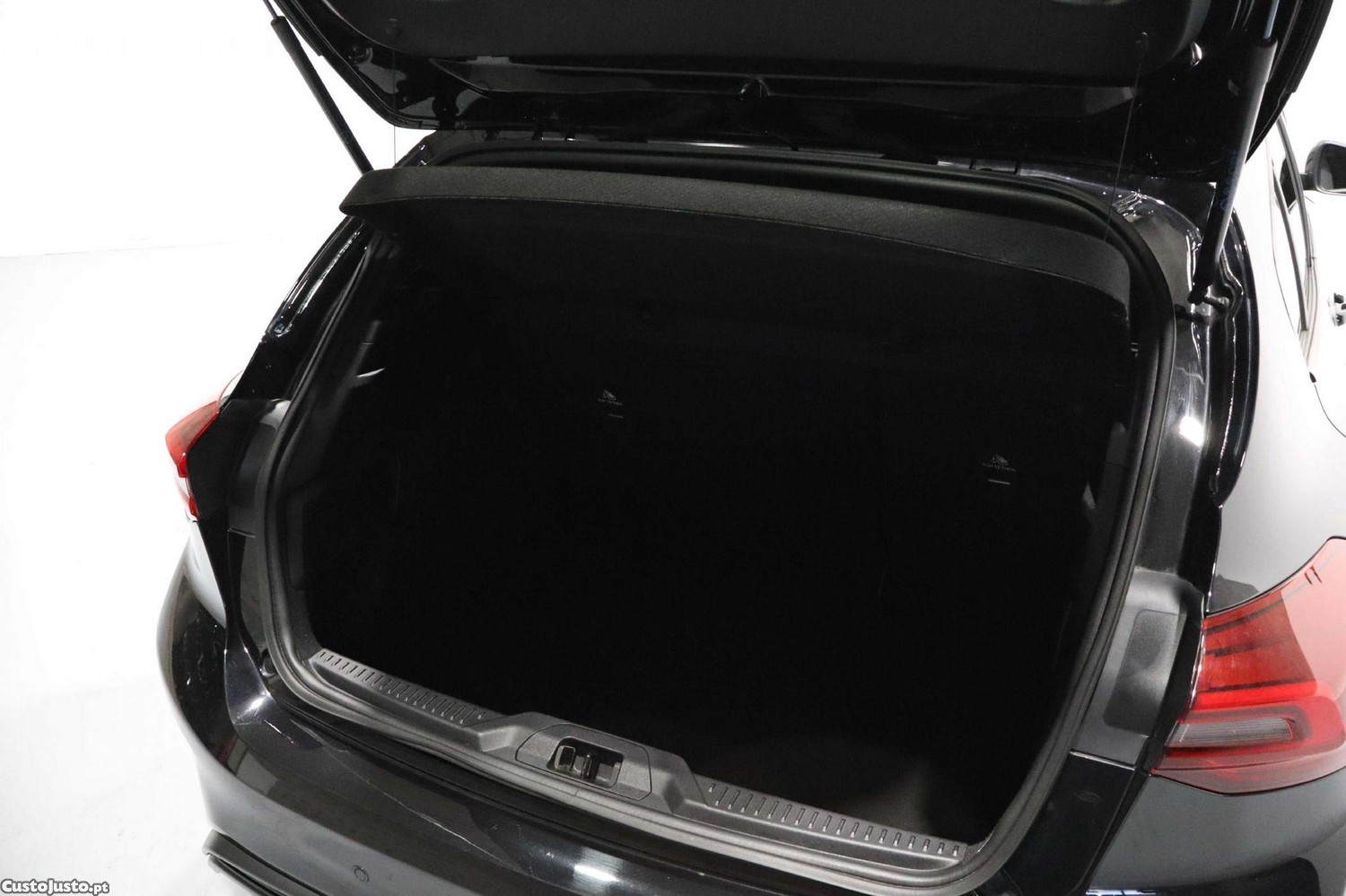 Ford Focus 1.5 TDCi ECOBlue ST-Line Aut. — fotografia 22
