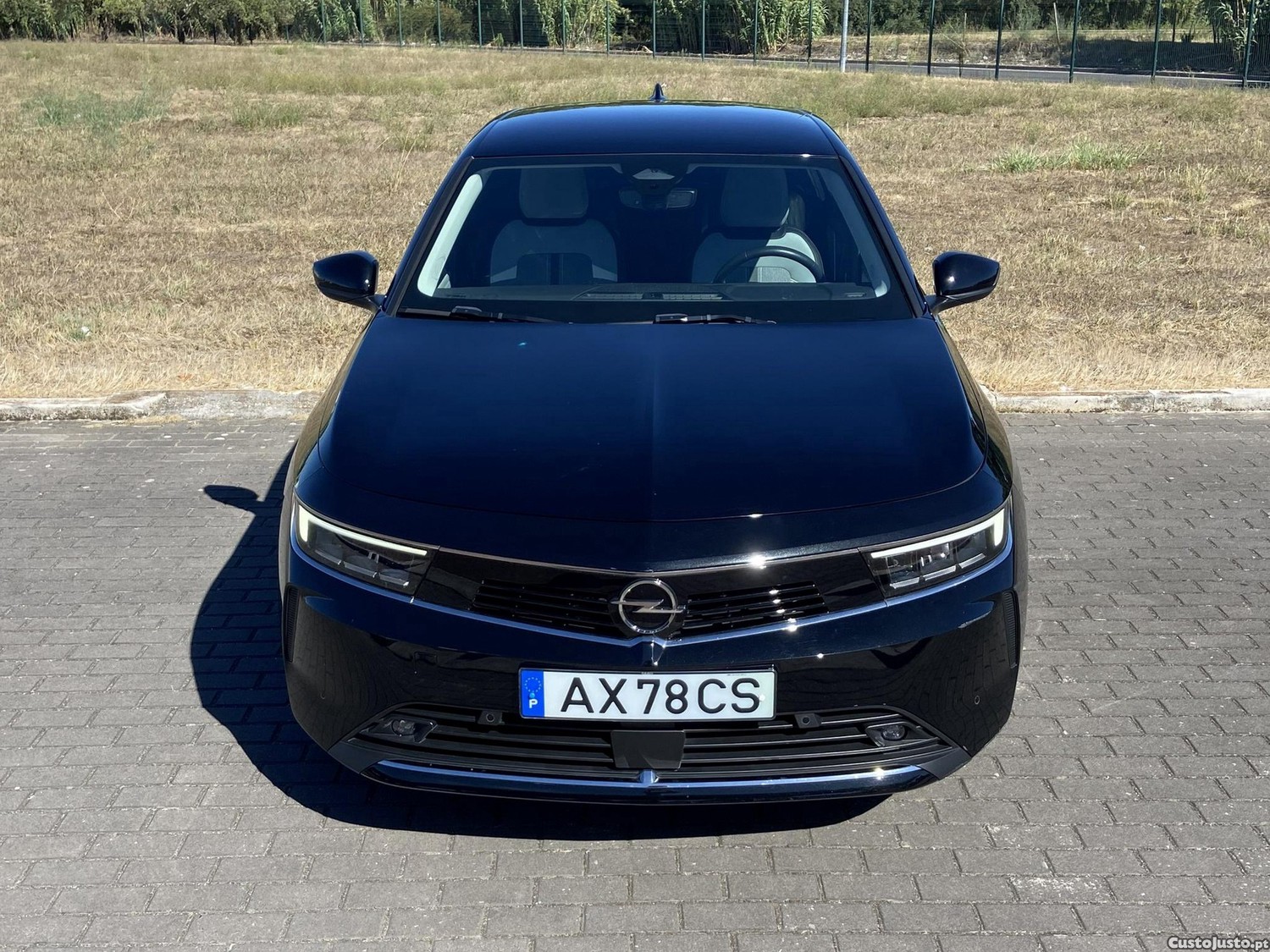 Opel Astra 1.2 T Elegance — fotografia 10