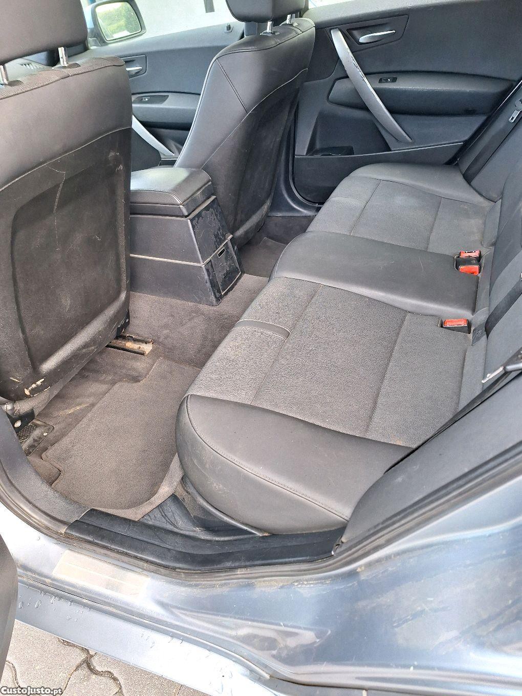 BMW X3 2.0 — fotografia 3