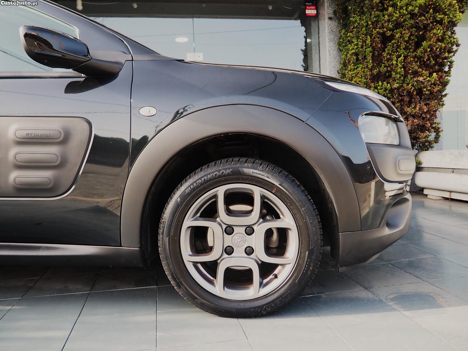 Citroën C4 Cactus 1.2 Shine 110cv — fotografia 6