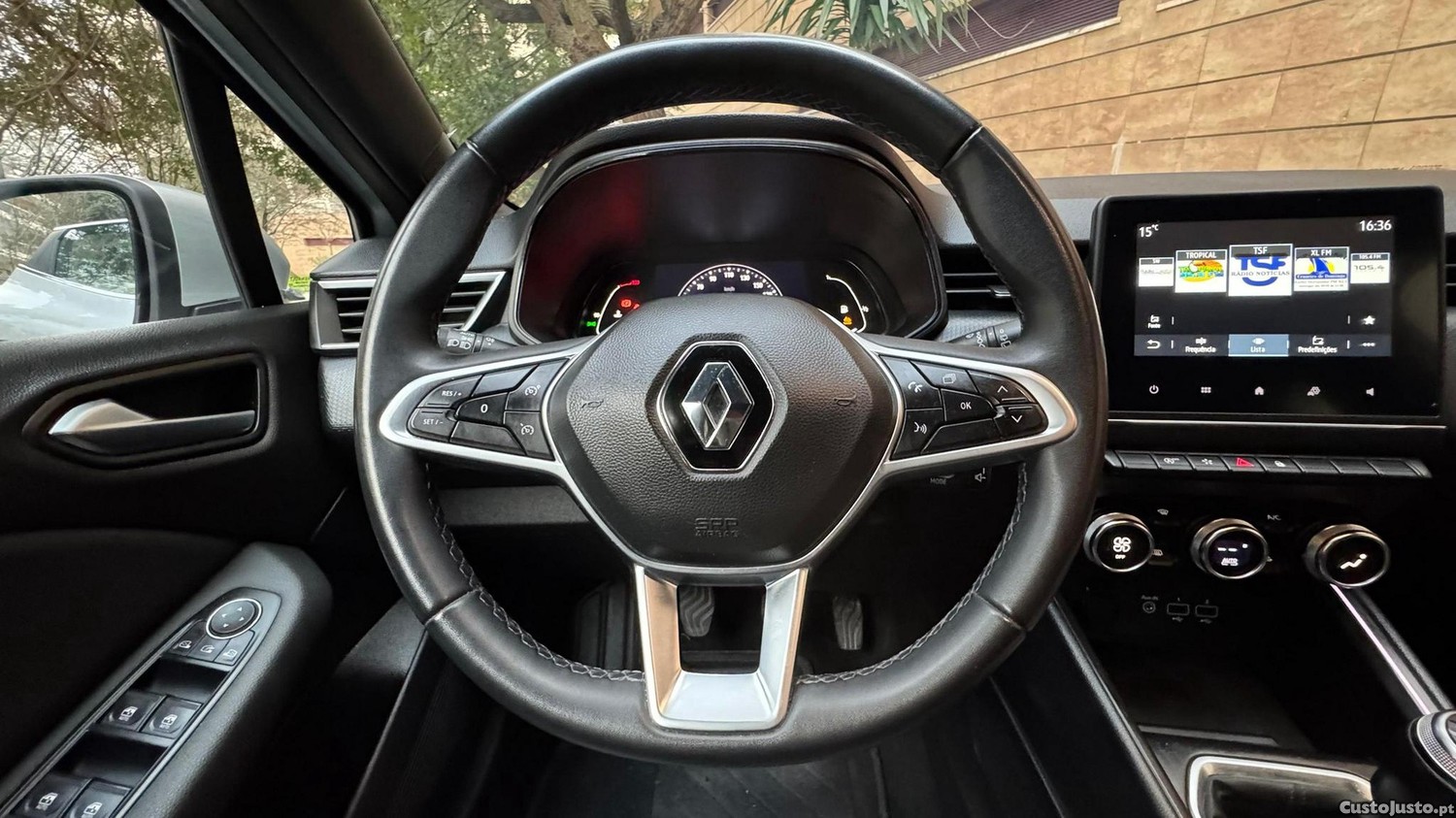 Renault Clio 1.5 Blue dCi Limited — fotografia 4