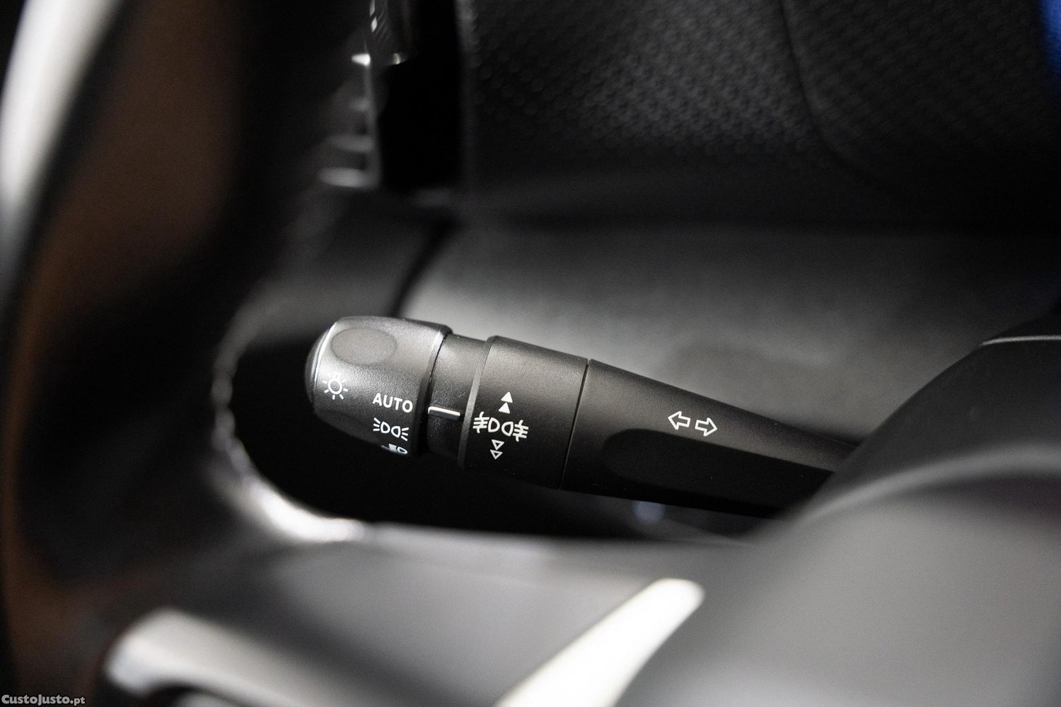 Citroën C4 1.2 PureTech Shine — fotografia 17