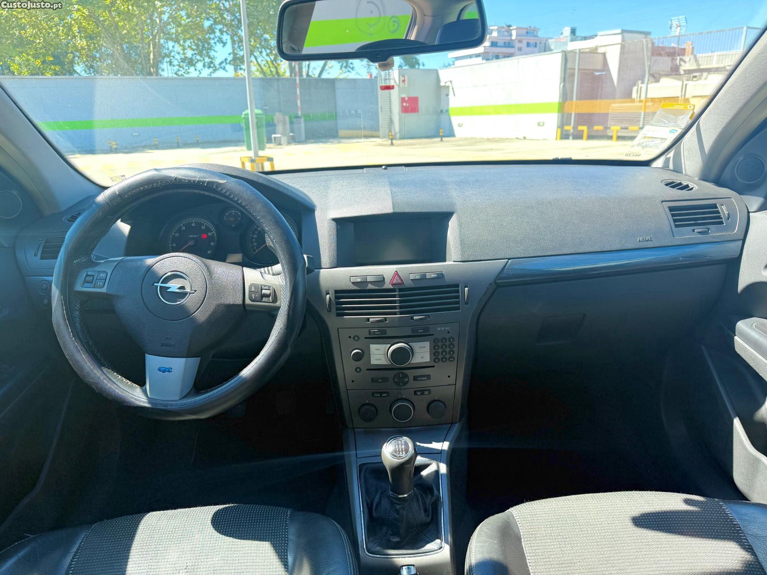 Opel Astra 2.0T OPC line — fotografia 4