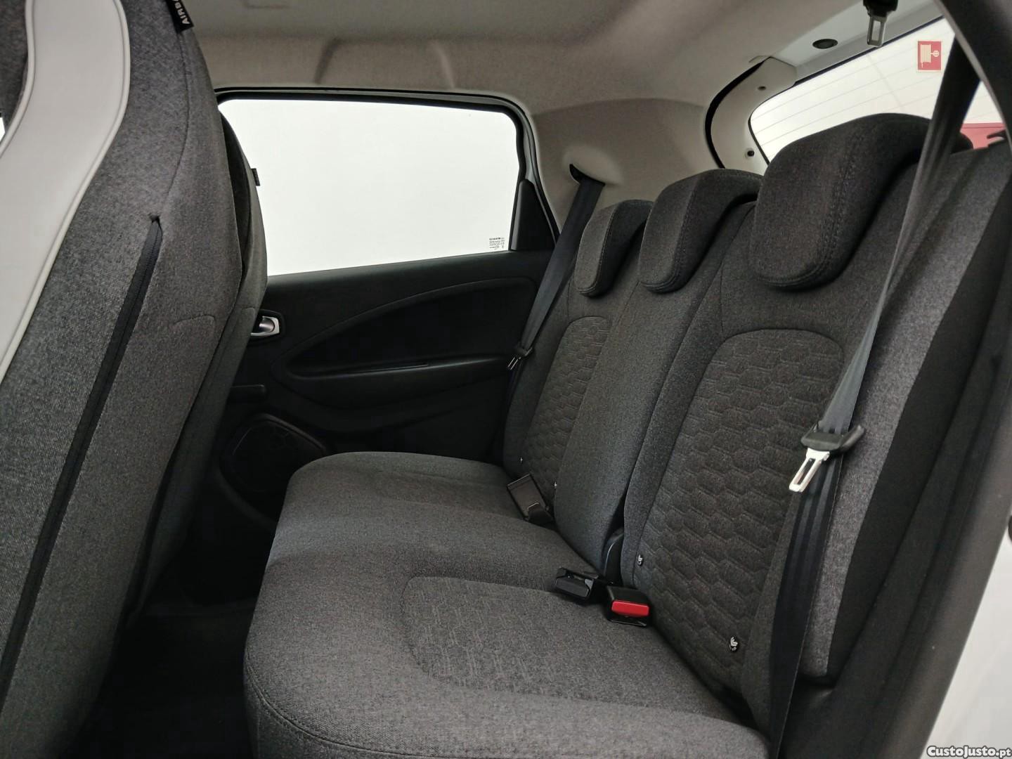 Renault Zoe (c/ Bateria) E-Tech EV50 Equilibre — fotografia 5
