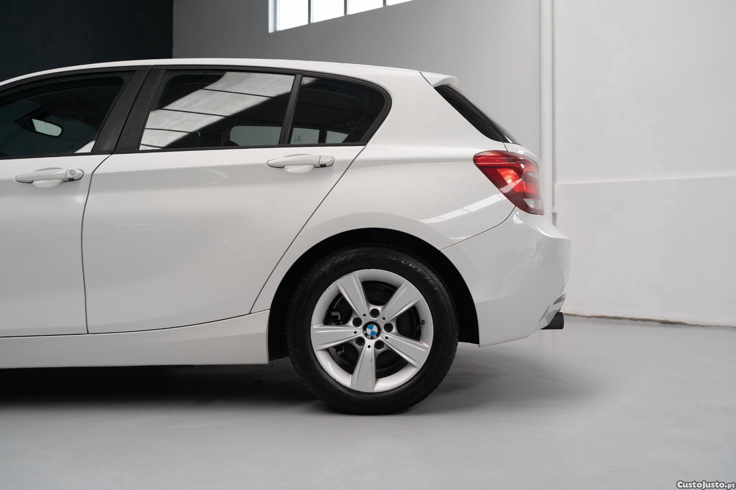 BMW 116 d EDynamics Line Sport — fotografia 6