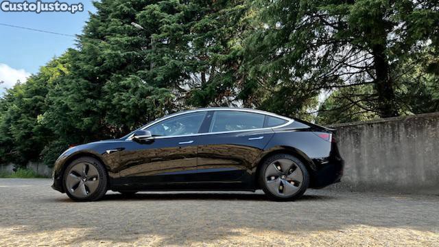 Tesla Model 3 Long range — fotografia 7