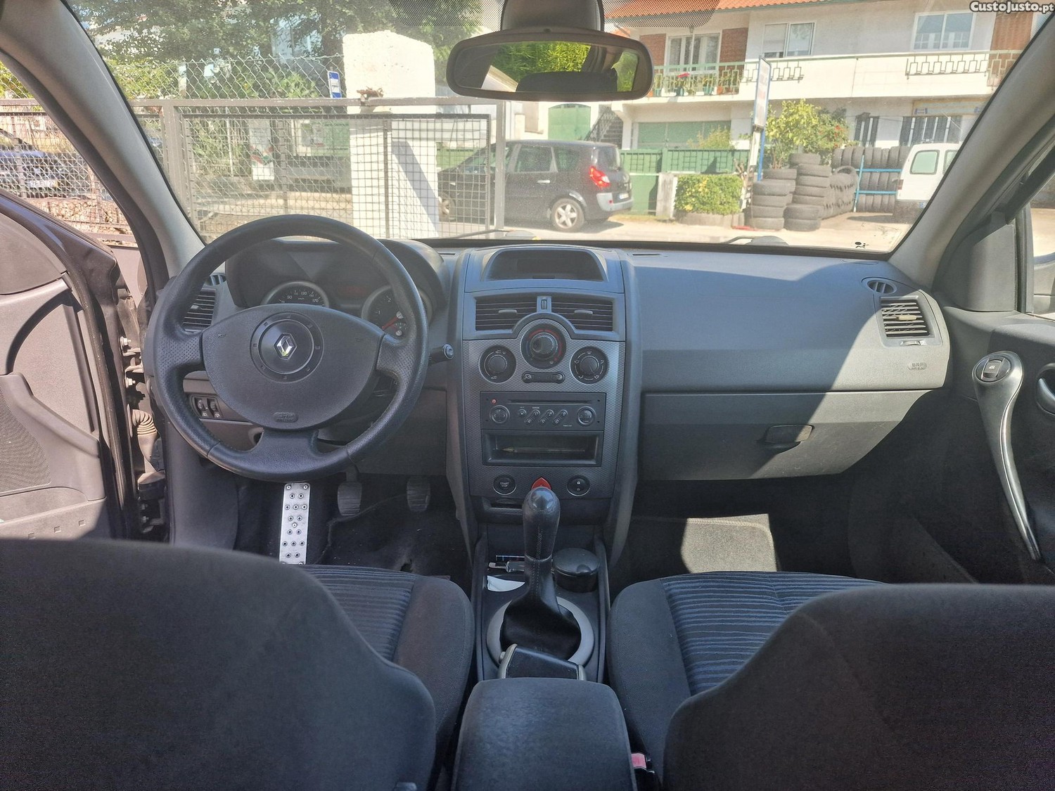 Renault Mégane 1.5 dCi — fotografia 3