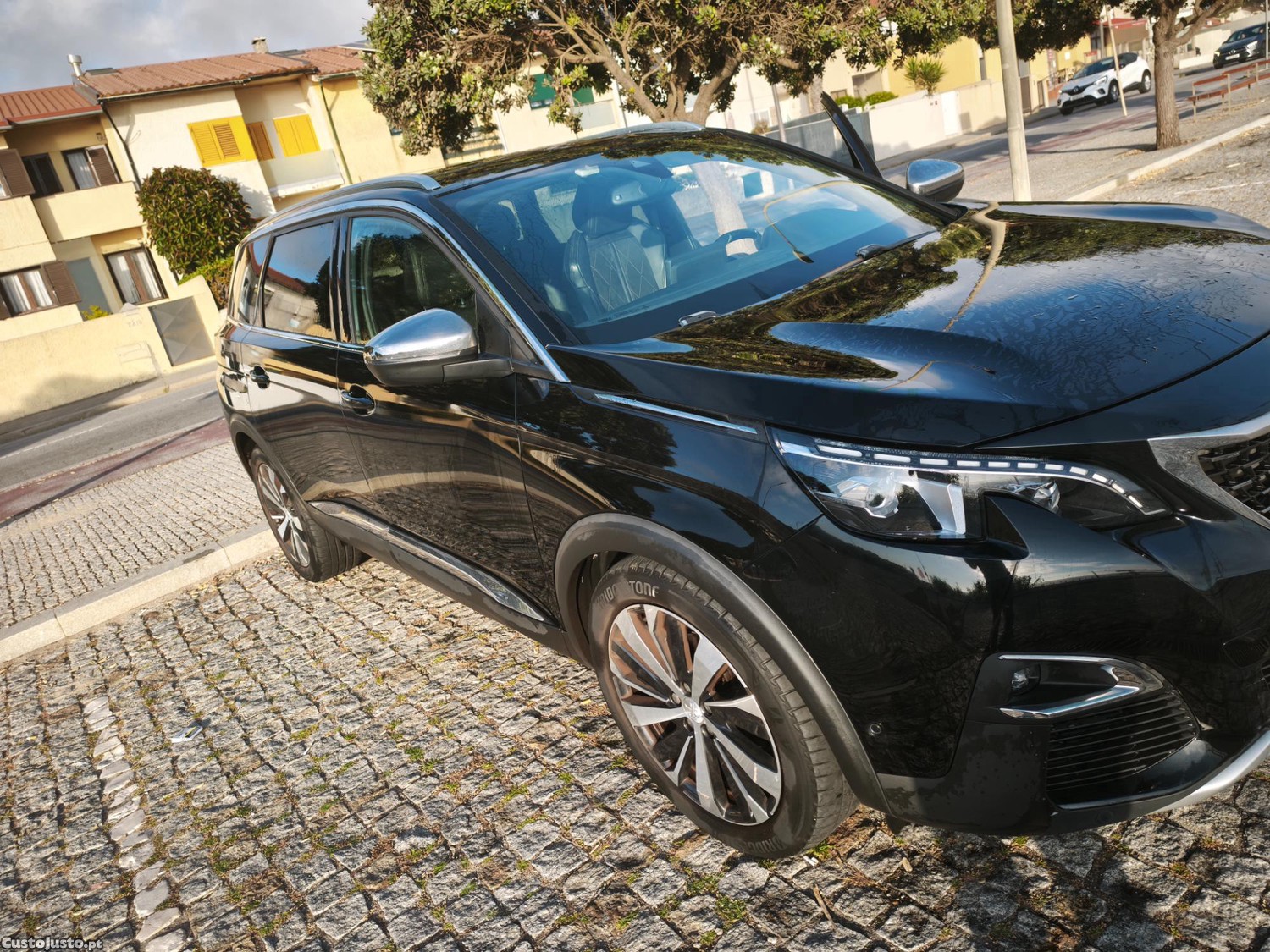 Peugeot 5008 GT — fotografia 3
