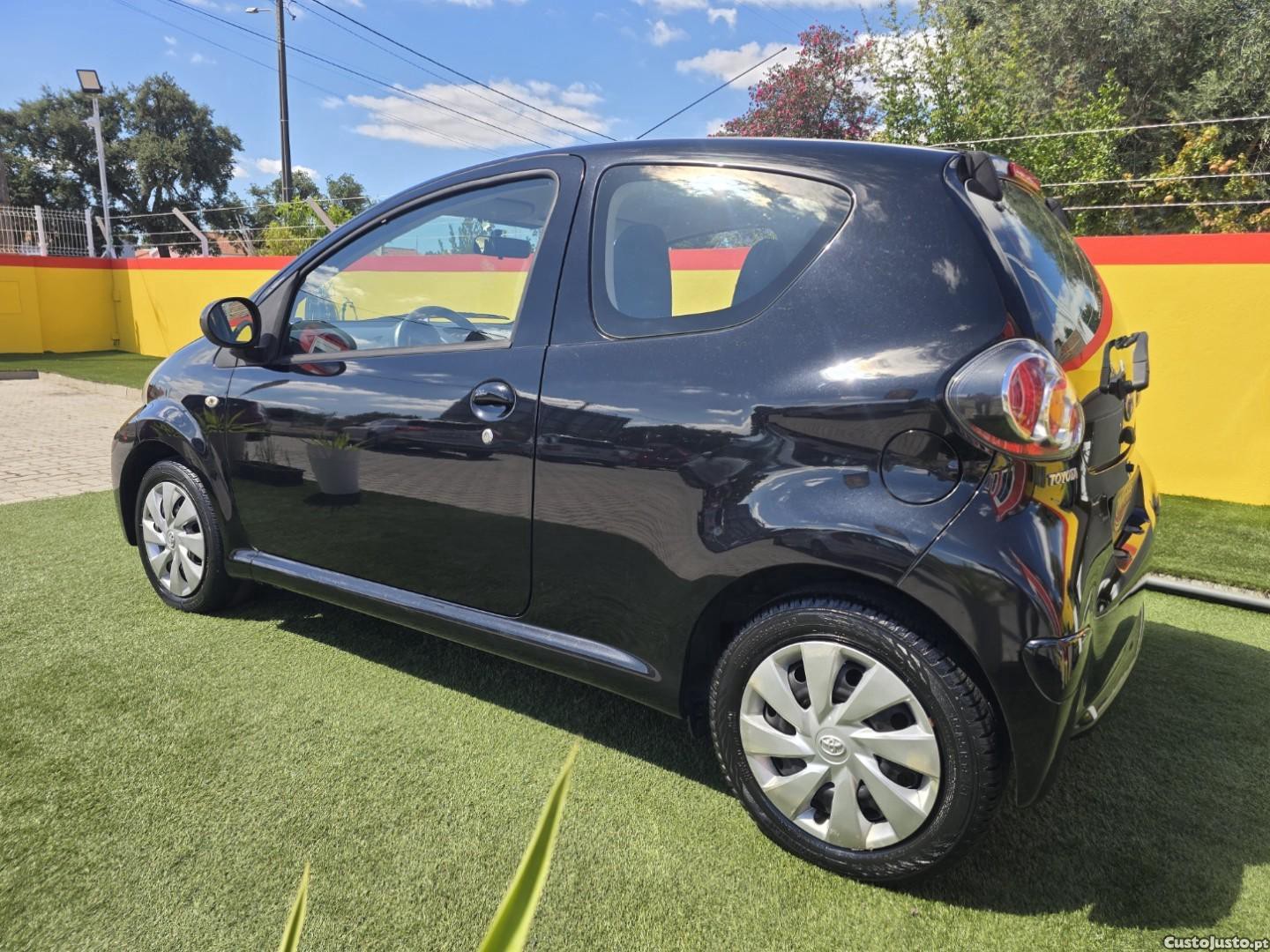 Toyota Aygo Cool — fotografia 16