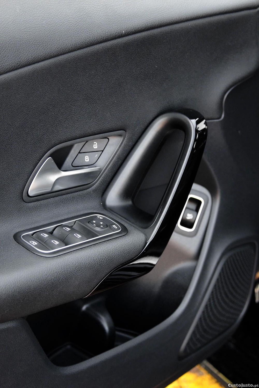 Mercedes-Benz CLA 180 d Style — fotografia 19