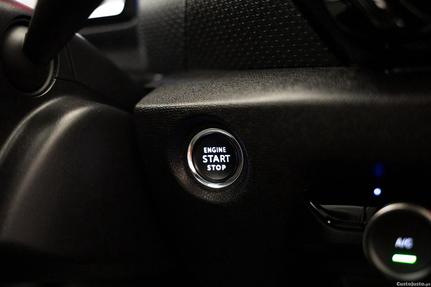 Citroën C4 1.2 PureTech Shine — fotografia 13