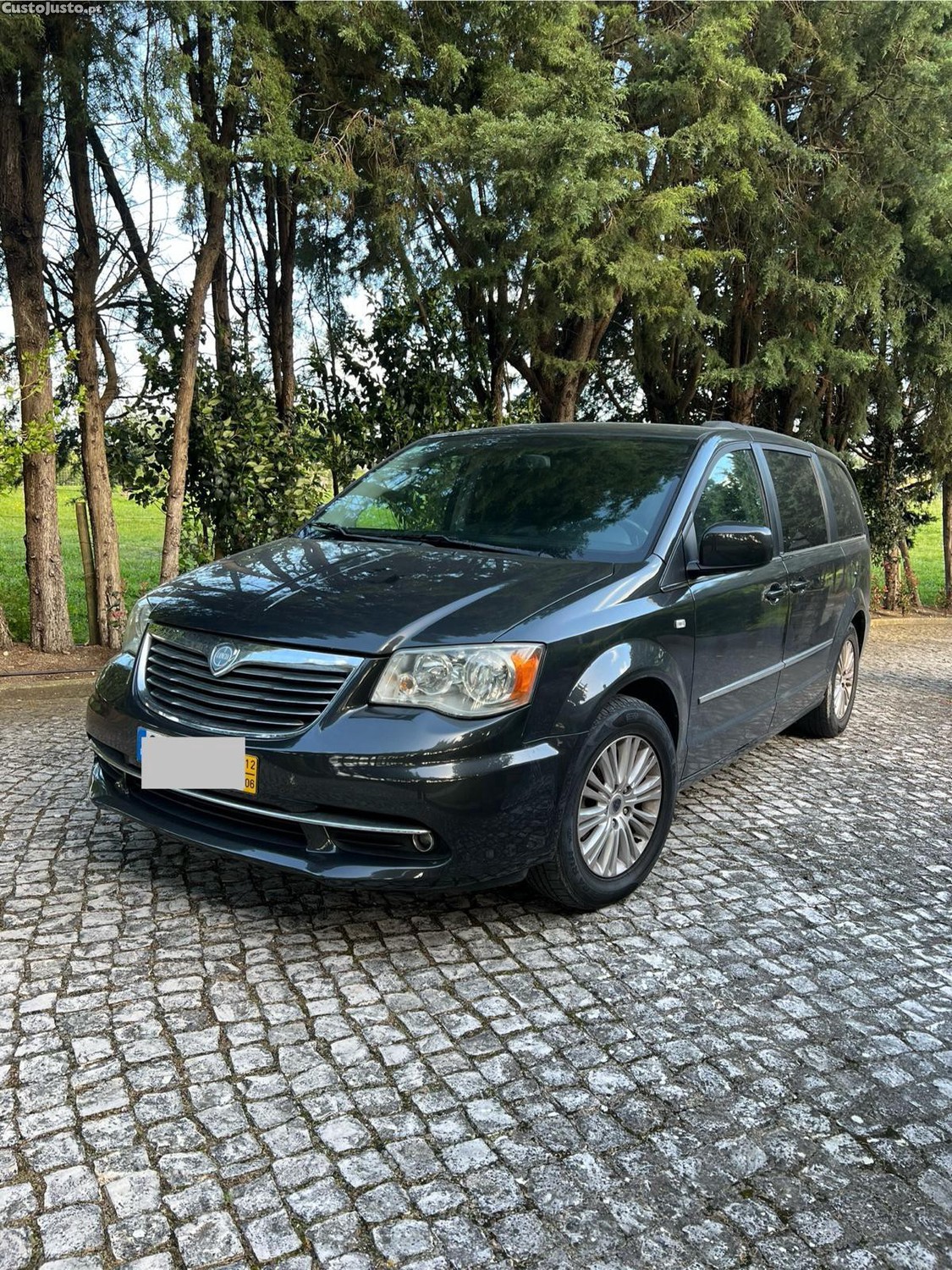 Lancia  Voyager 2.8 — photo 4