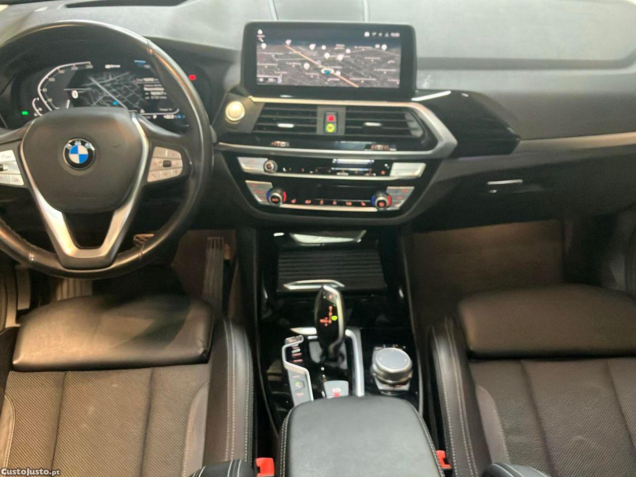 BMW X3 30 e xDrive XLine — fotografia 17