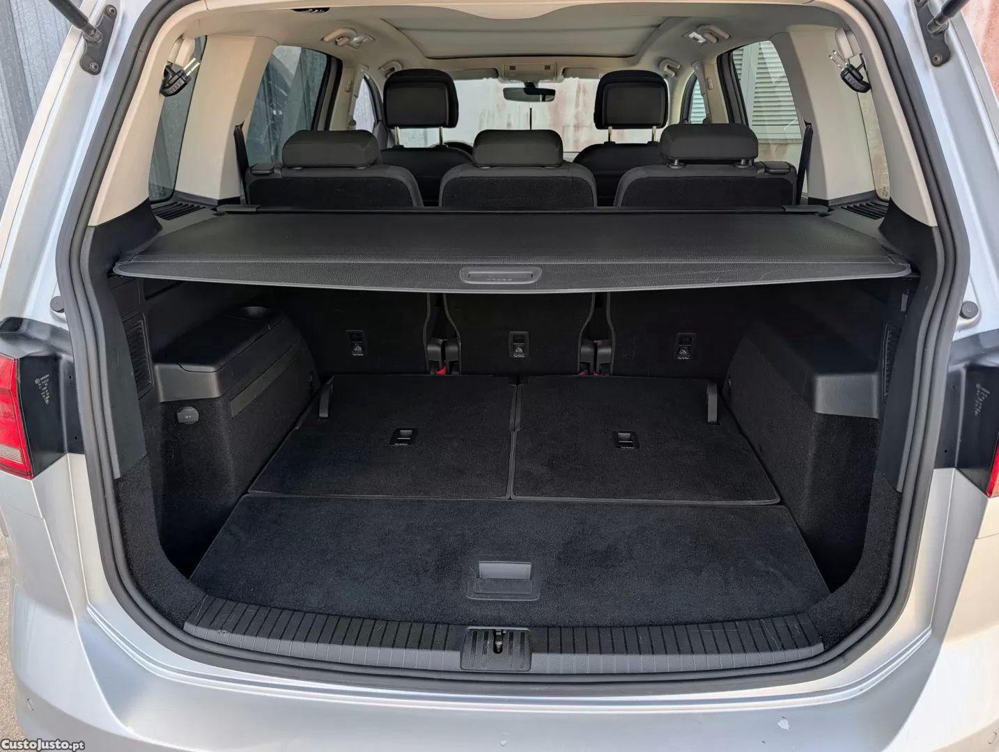 Volkswagen Touran 1.6 tdi highline dsg — fotografia 14