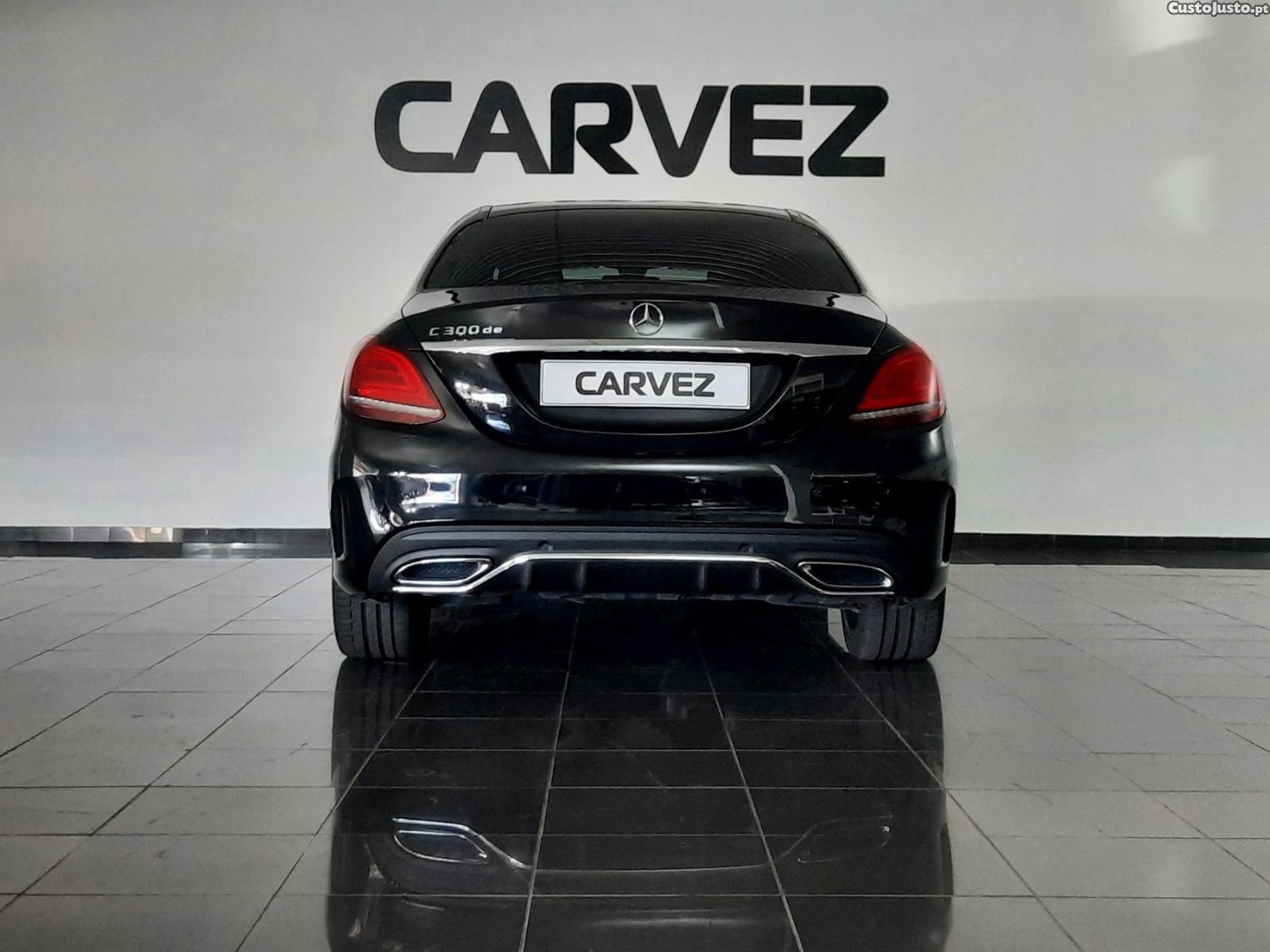 Mercedes-Benz C 300 de AMG Line - IVA dedutível — fotografia 4
