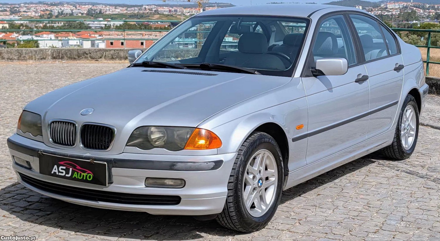 BMW 316 I — fotografia 18