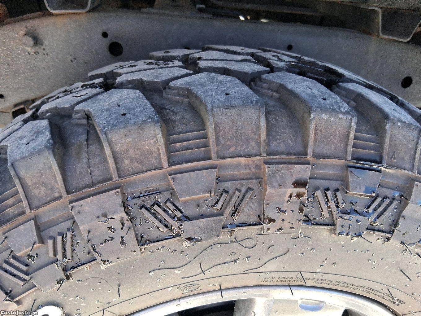 Nissan Navara 5 lugares 4x4 — fotografia 9