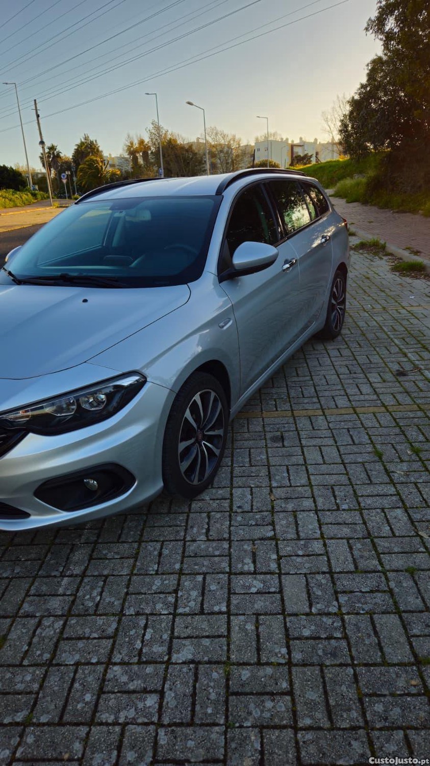 Fiat Tipo Fiat Tipo SW 1.6 M-Jet Lounge Tech J17 DCT 120cv — photo 4