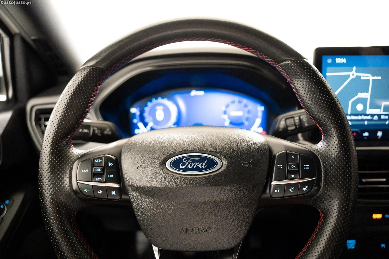 Ford Focus SW 1.0 EcoBoost MHEV ST-Line X — fotografia 6