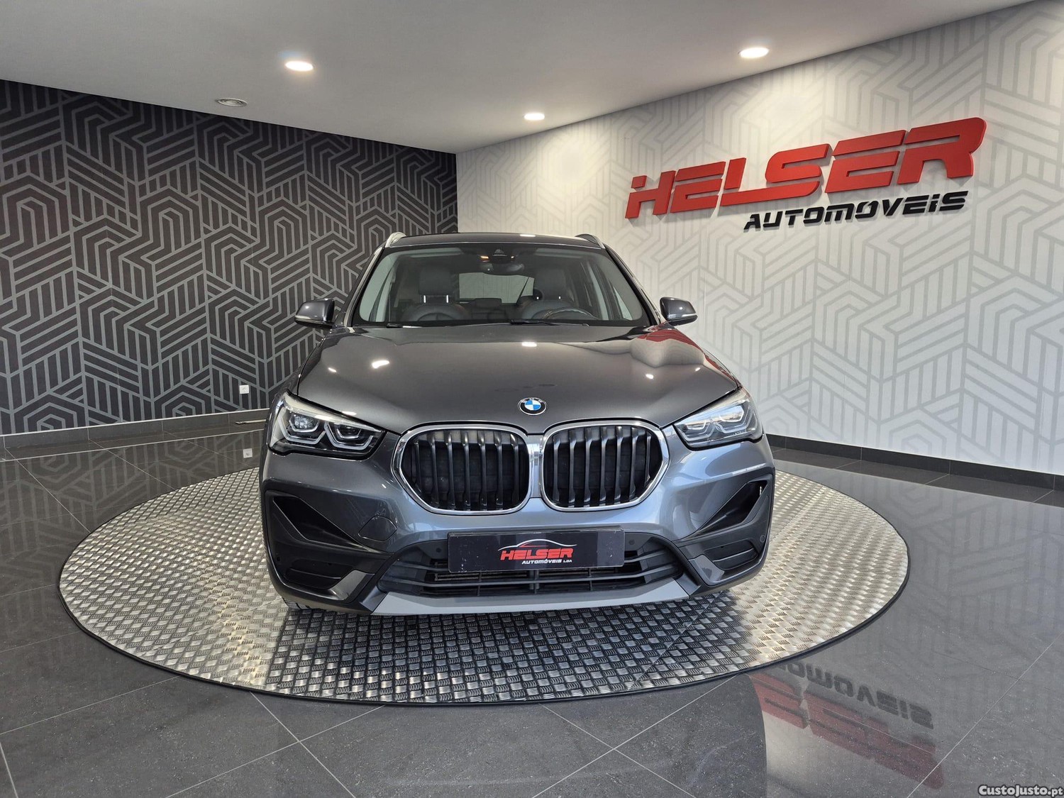 BMW X1 16 d sDrive Auto — fotografia 11