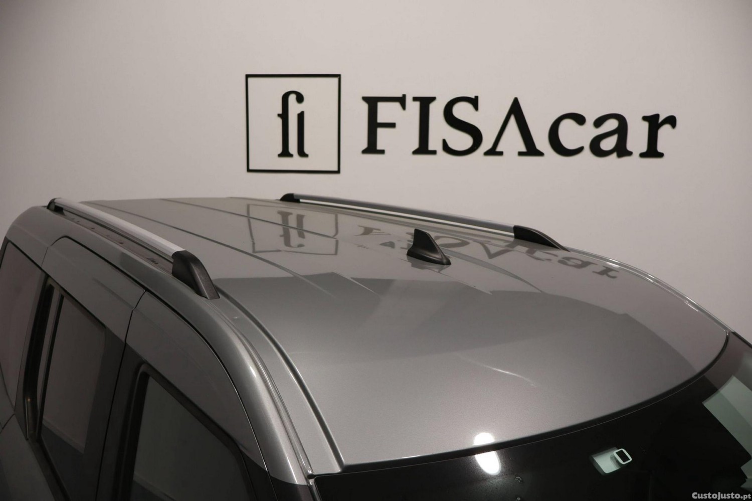 Ford Tourneo 1.0 EcoBoost Titanium — fotografia 26