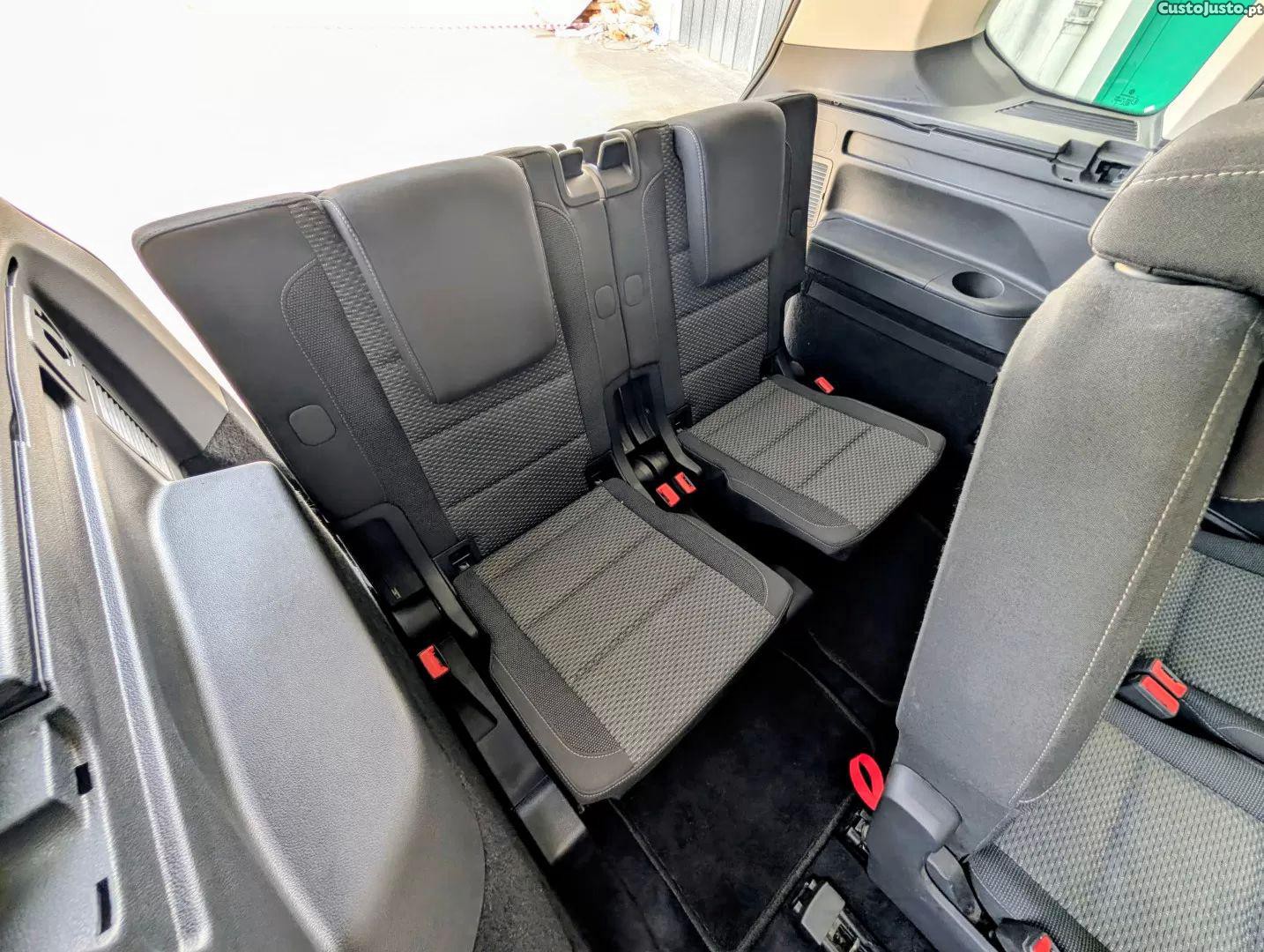 Volkswagen Touran 1.6 tdi highline dsg — fotografia 13