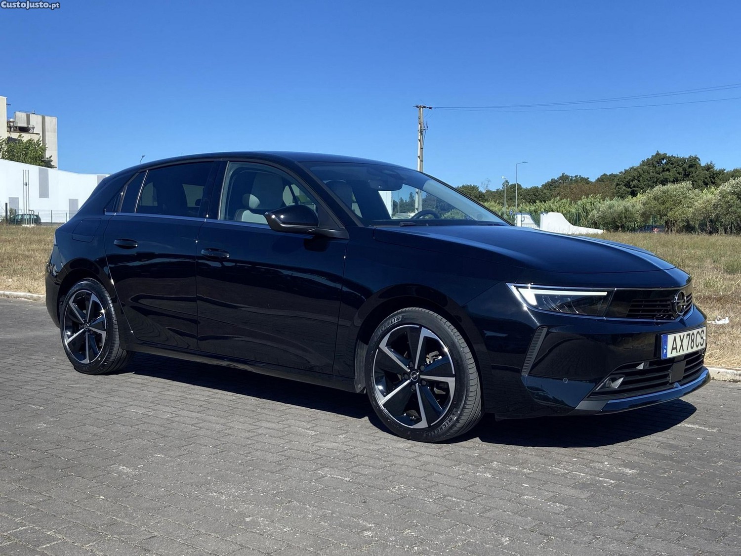 Opel Astra 1.2 T Elegance — fotografia 12