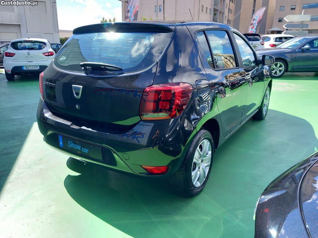 Dacia Sandero 1.0 SCe Comfort — fotografia 12