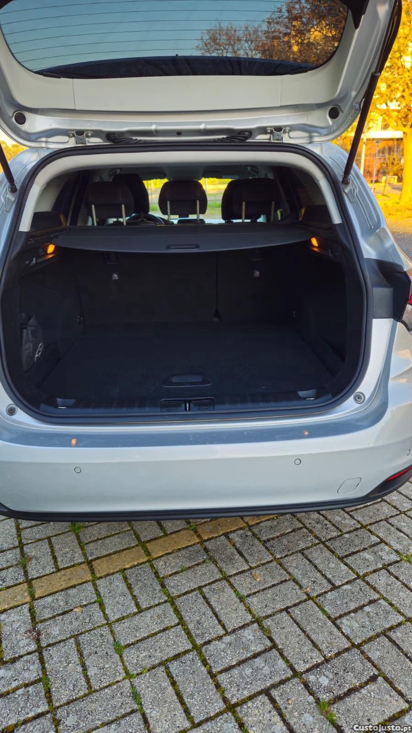 Fiat Tipo Fiat Tipo SW 1.6 M-Jet Lounge Tech J17 DCT 120cv — photo 5