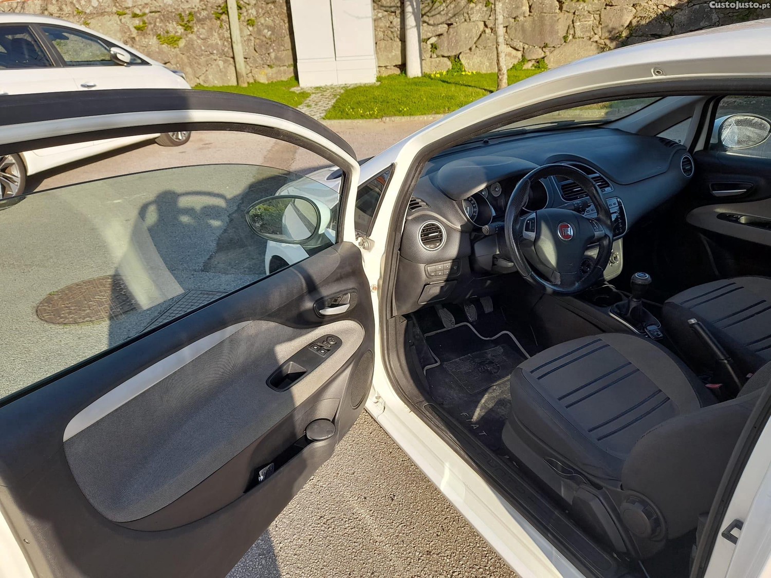 Fiat Punto 1.3 multijet — fotografia 4