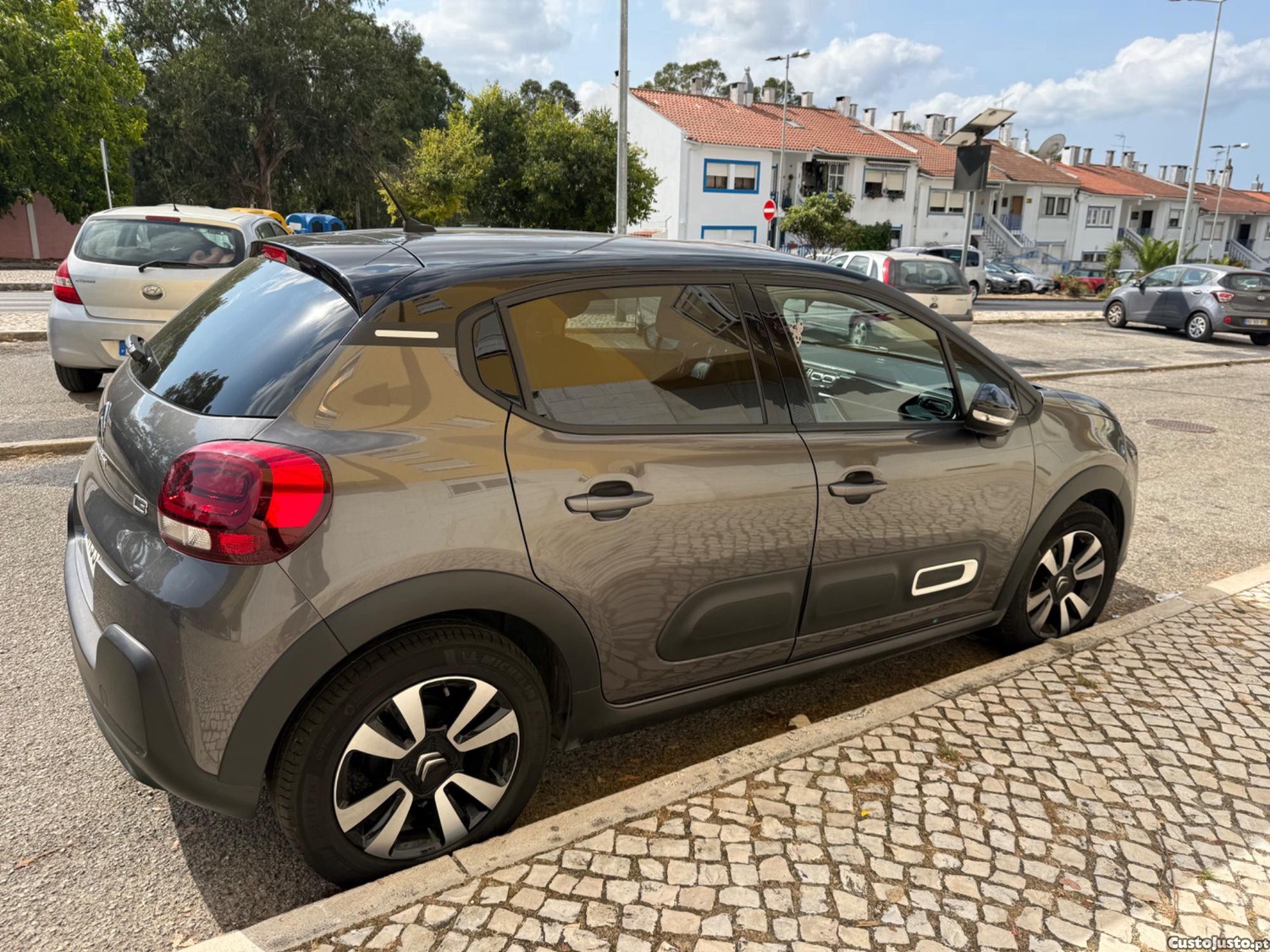Citroën C3 Puré tech - 24 — photo 2