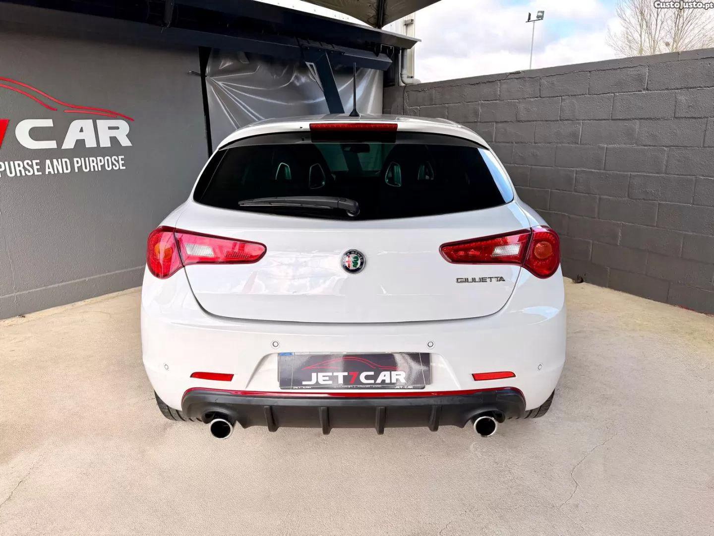 Alfa Romeo Giulietta 2.0 jtdm sport — fotografia 15