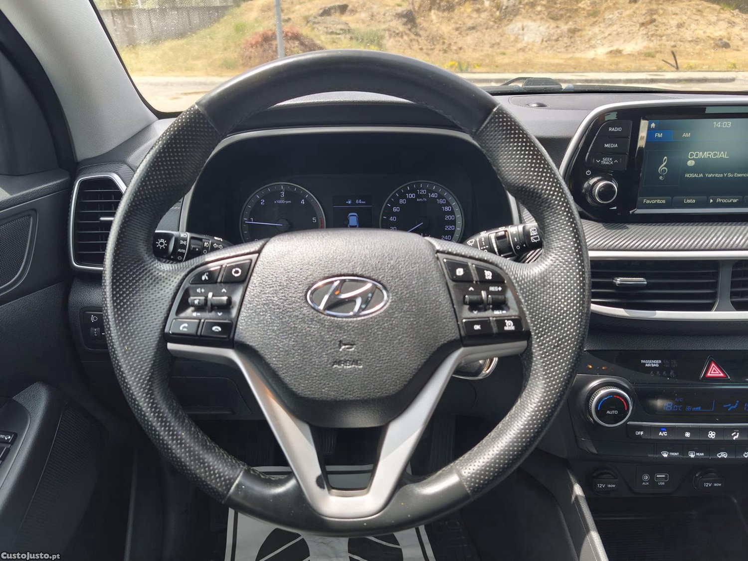 Hyundai Tucson PREMIUM — fotografia 2