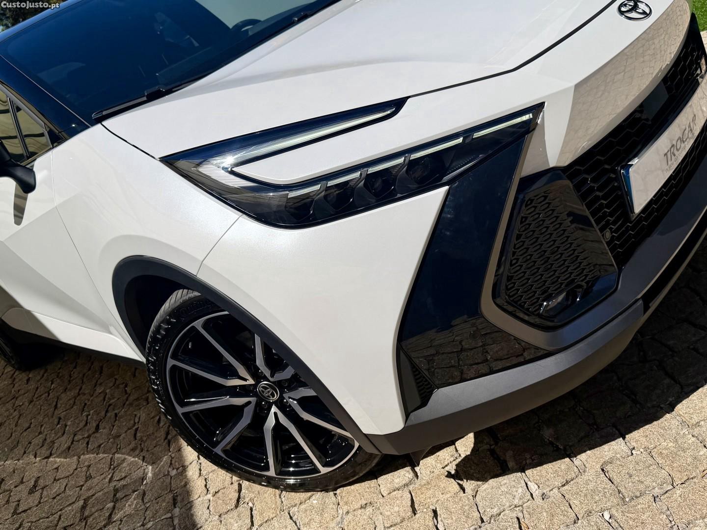 Toyota C-HR 2.0 HDF Plug-in GR Sport Premiere Edition — fotografia 24