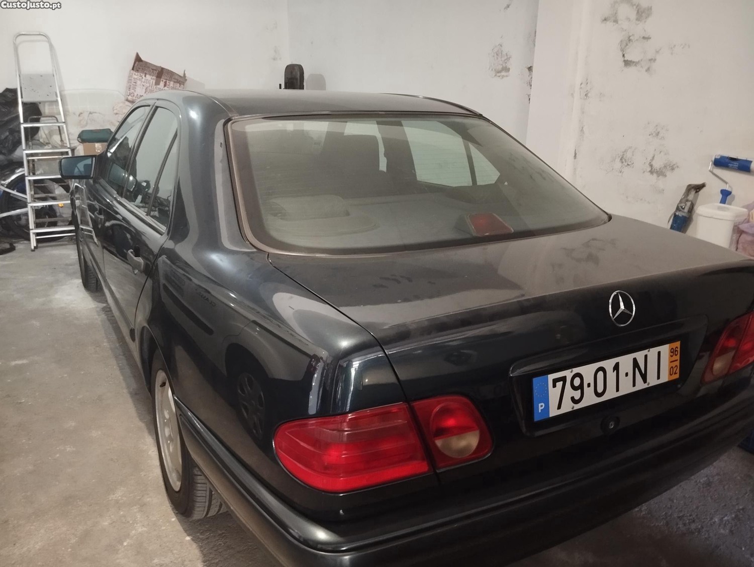 Mercedes-Benz E 220 4 portas — fotografia 5