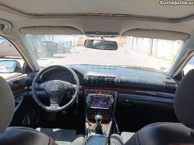 Audi A4 1.9 de 115 CV — fotografia 4