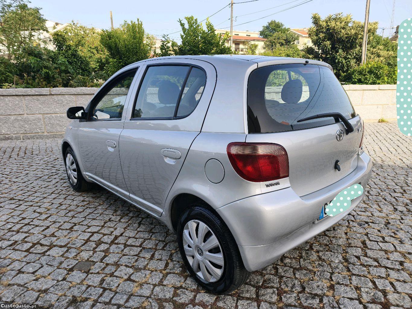 Toyota Yaris gasolina — fotografia 6