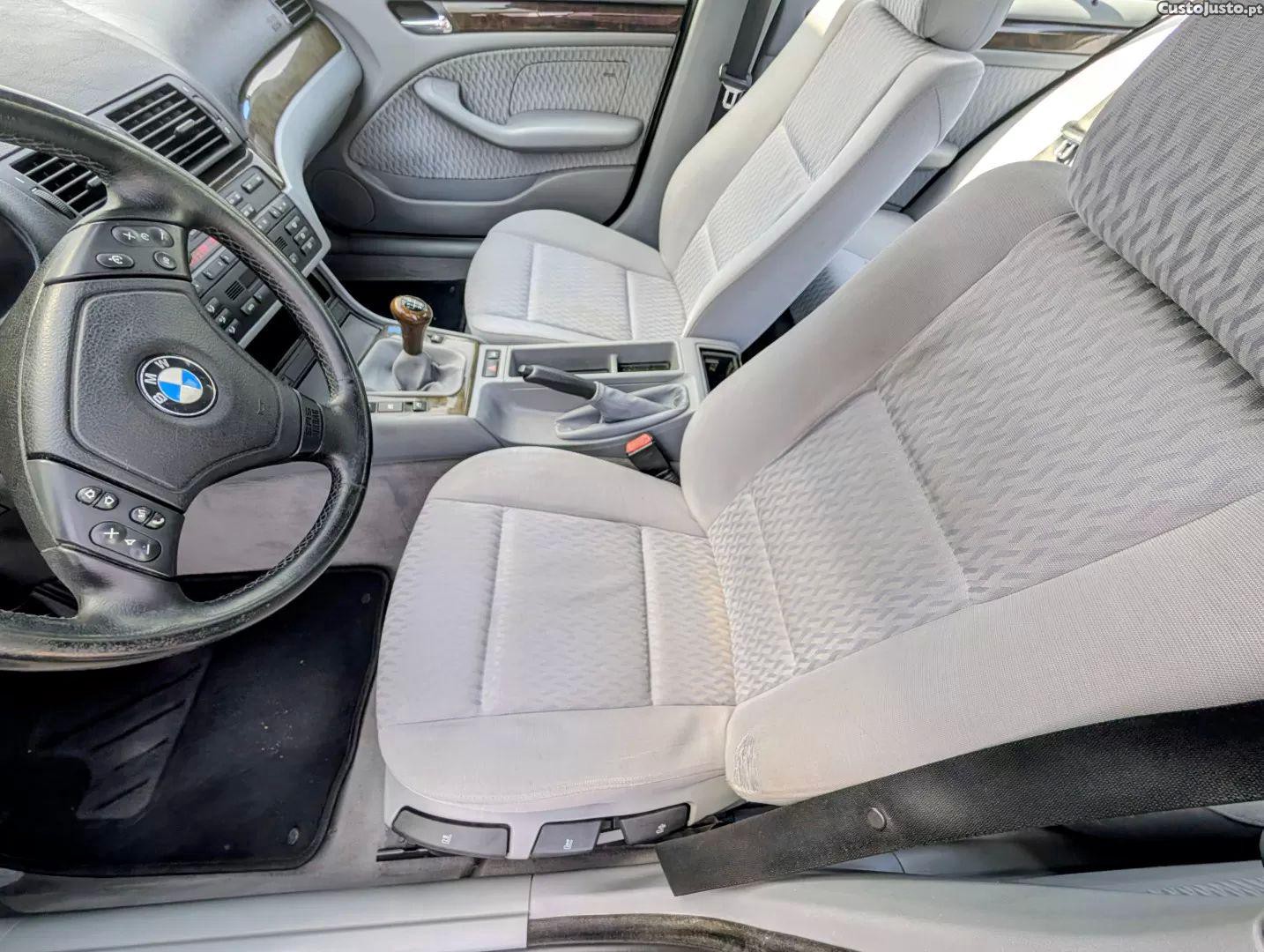 BMW 316 I — fotografia 7