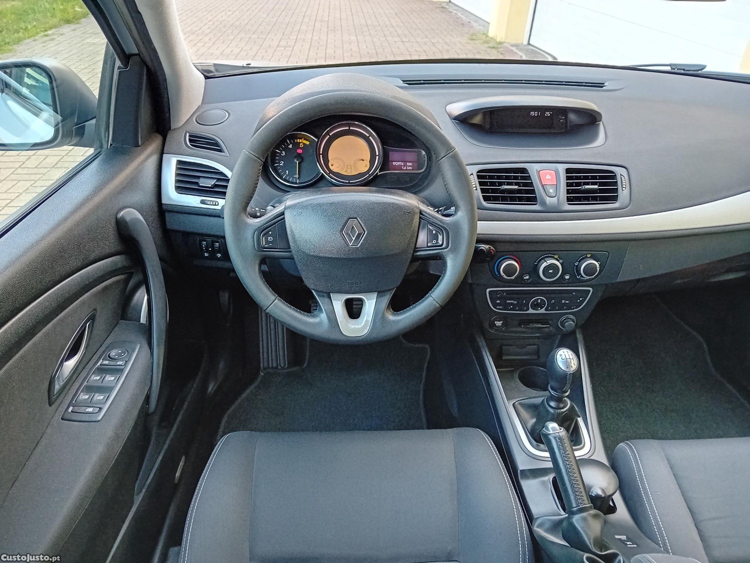 Renault Mégane 1.5 dci 110cv Sportstourer (Nacional) 193.000 kms — fotografia 4
