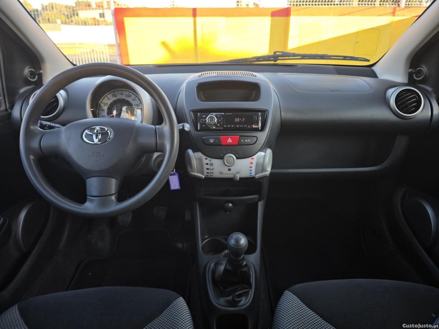 Toyota Aygo Cool — fotografia 6