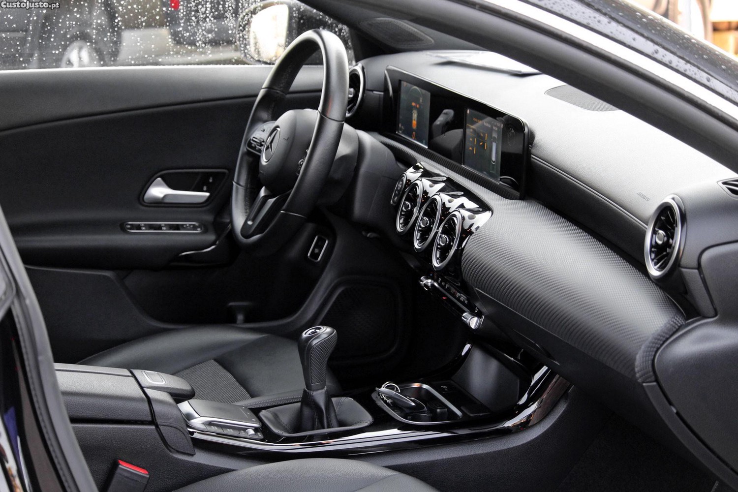 Mercedes-Benz CLA 180 d Style — fotografia 14