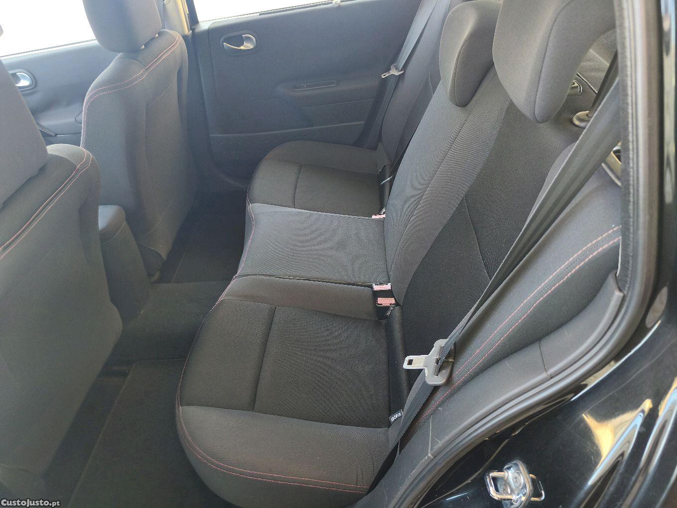 Renault Mégane break 1.5 DCI 105 CV — fotografia 4